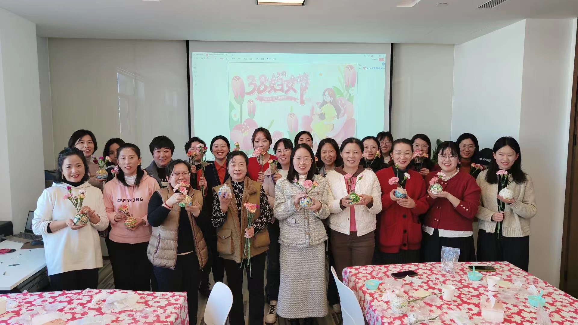 三月芳华 热辣滚烫 | 九游online(中国)集团组织开展“女神节”系列活动