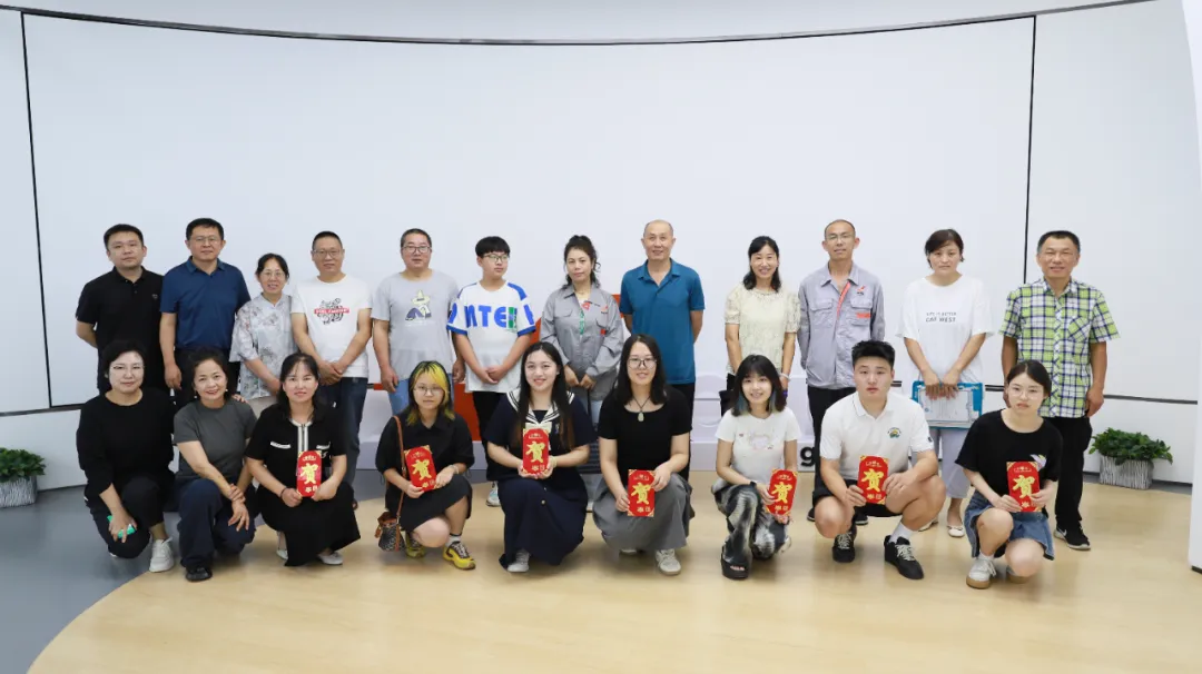 关爱员工家庭 共筑学子梦想 | 九游online(中国)集团2024年度员工子女助学金发放仪式暨员工子女开放日活动温情启幕