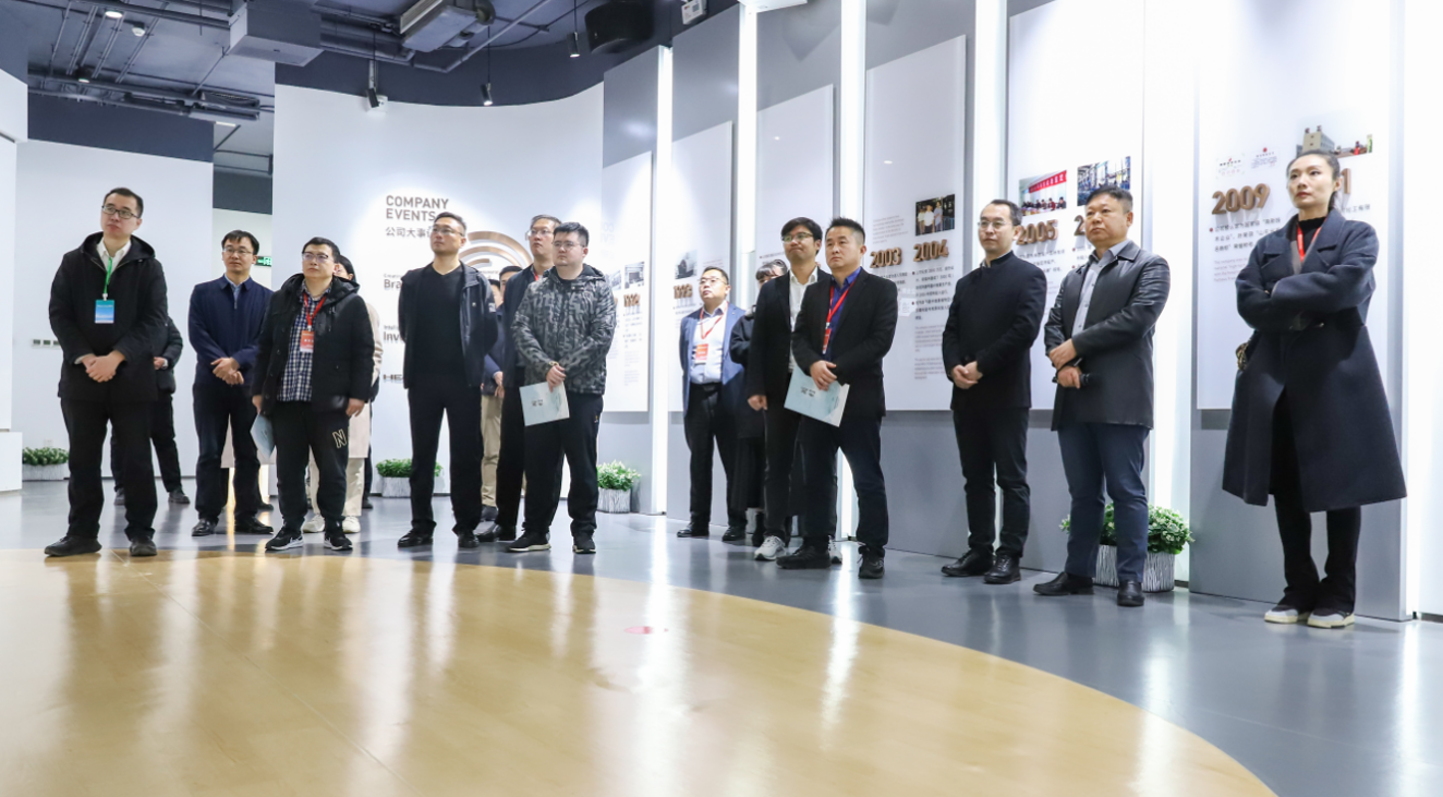 “青年科学家百城行”活动走进九游online(中国)集团